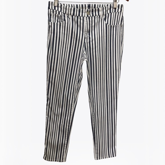 Chico’s So Slimming Striped Girlfriend Jeans - 6 - Picture 5 of 17